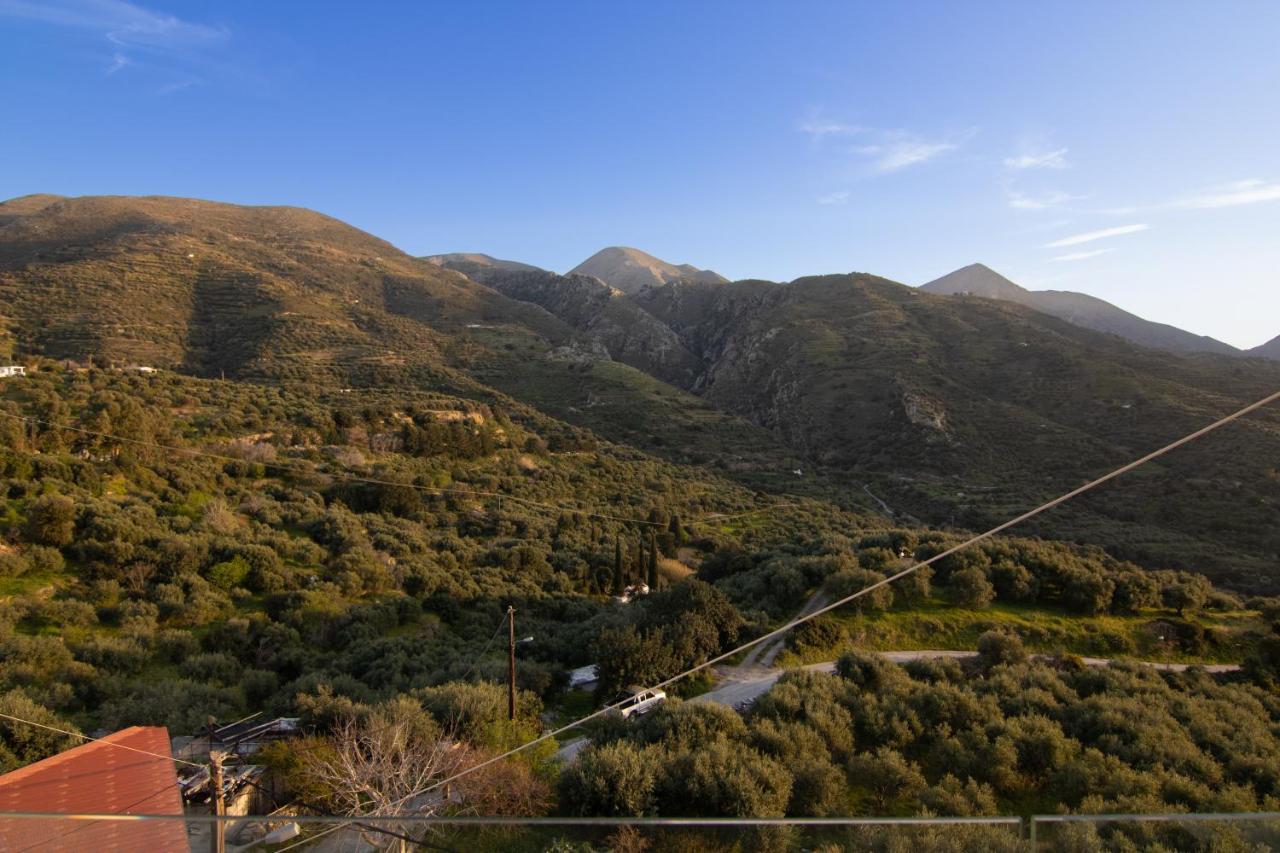 The Mountain House - Authentic Cretan Hideaway - Breathtaking And Nature Views Tourloti Exterior photo