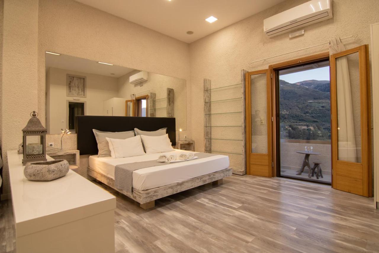 The Mountain House - Authentic Cretan Hideaway - Breathtaking And Nature Views Tourloti Exterior photo